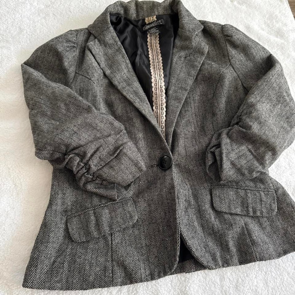 y2k fitted office siren grey and black blazer